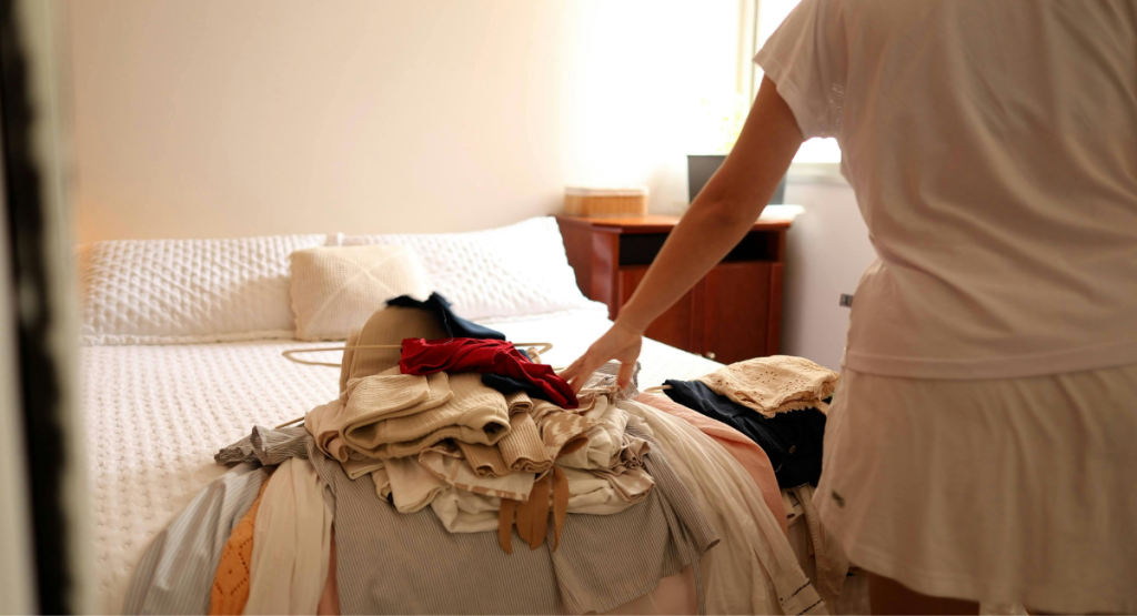 איך לסדר כשאין לך כוח לסדר? ניהול עומס חפצים בשיטת תנוחי